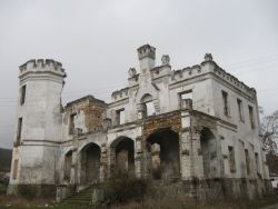 замок Монжене | достопримечательности Крыма | montgenet castle 01