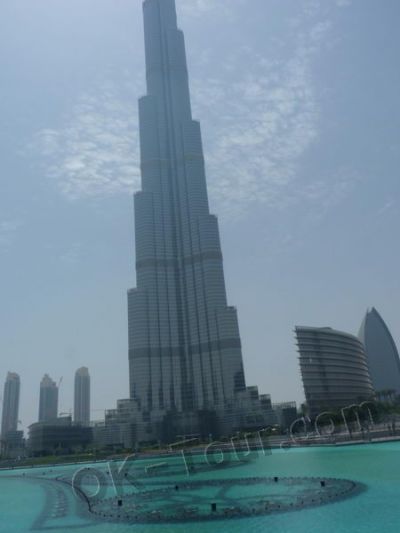 поющие фонтаны Дубай у подножья Бурж Халифа