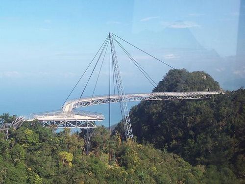 небесный мост на острове Лангикави (Малайзия)